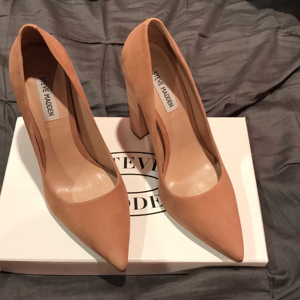 Selling my Steve Maddens. Only worn once!